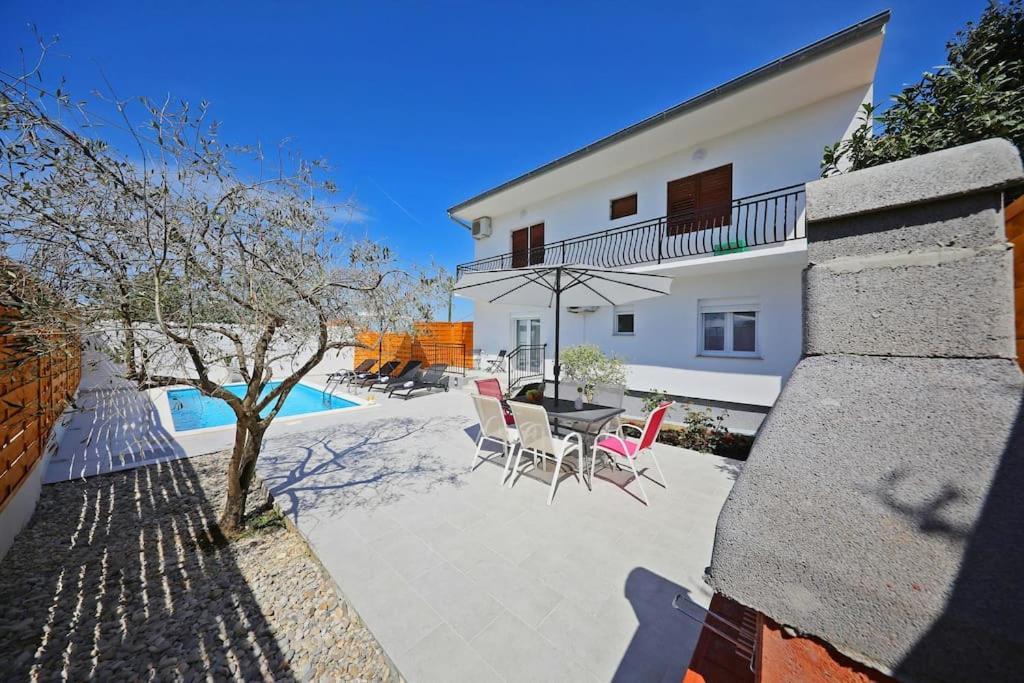 Luxury Apartment Petra With Private Pool Zadar Exterior photo