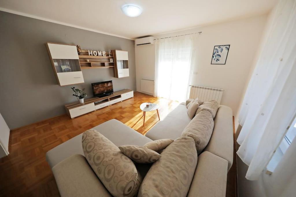 Luxury Apartment Petra With Private Pool Zadar Exterior photo