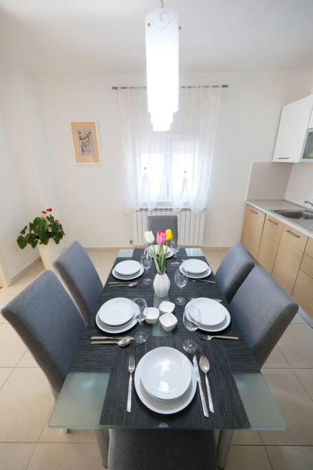 Luxury Apartment Petra With Private Pool Zadar Exterior photo