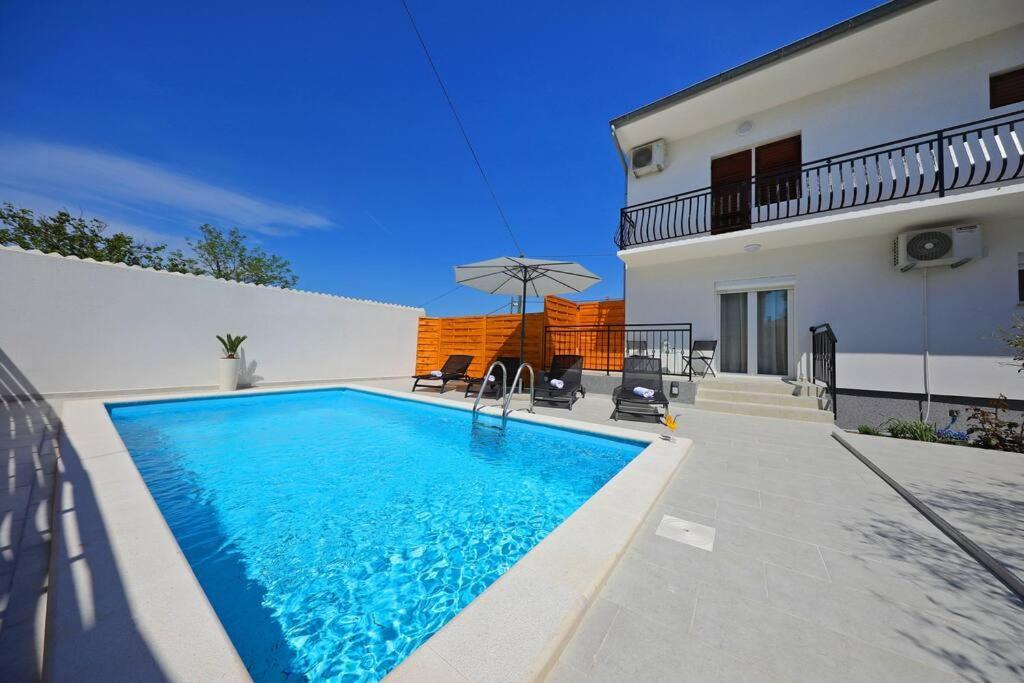 Luxury Apartment Petra With Private Pool Zadar Exterior photo