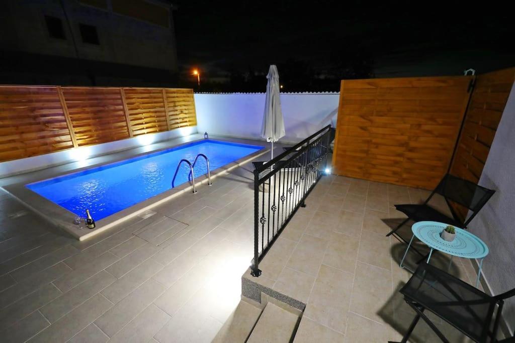Luxury Apartment Petra With Private Pool Zadar Exterior photo