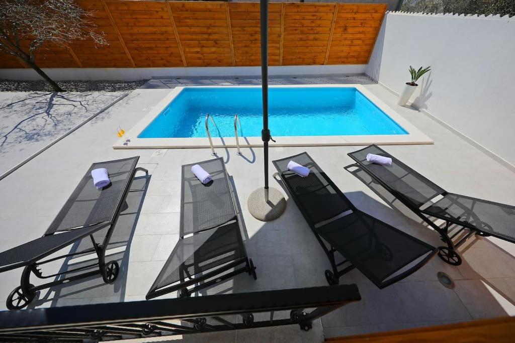 Luxury Apartment Petra With Private Pool Zadar Exterior photo